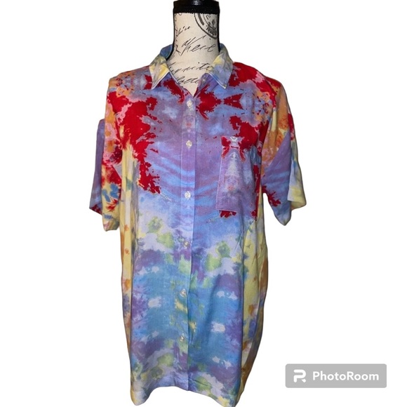 Forever 21 Other - Forever 21 Tie Dye short sleeve button up Men’s Shirt Top Colorful
